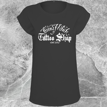 Laden Sie das Bild in den Galerie-Viewer, Women GNI 1 T-Shirt